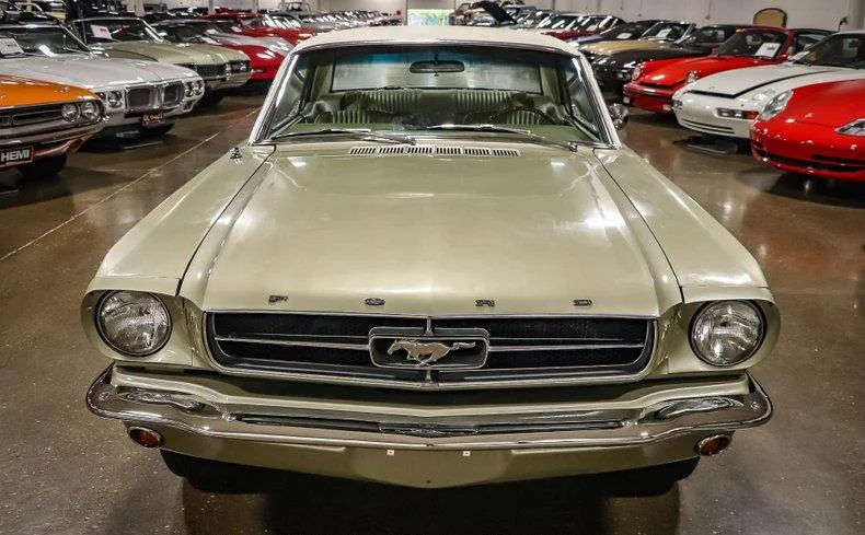 1965 Ford Mustang(SOLD)